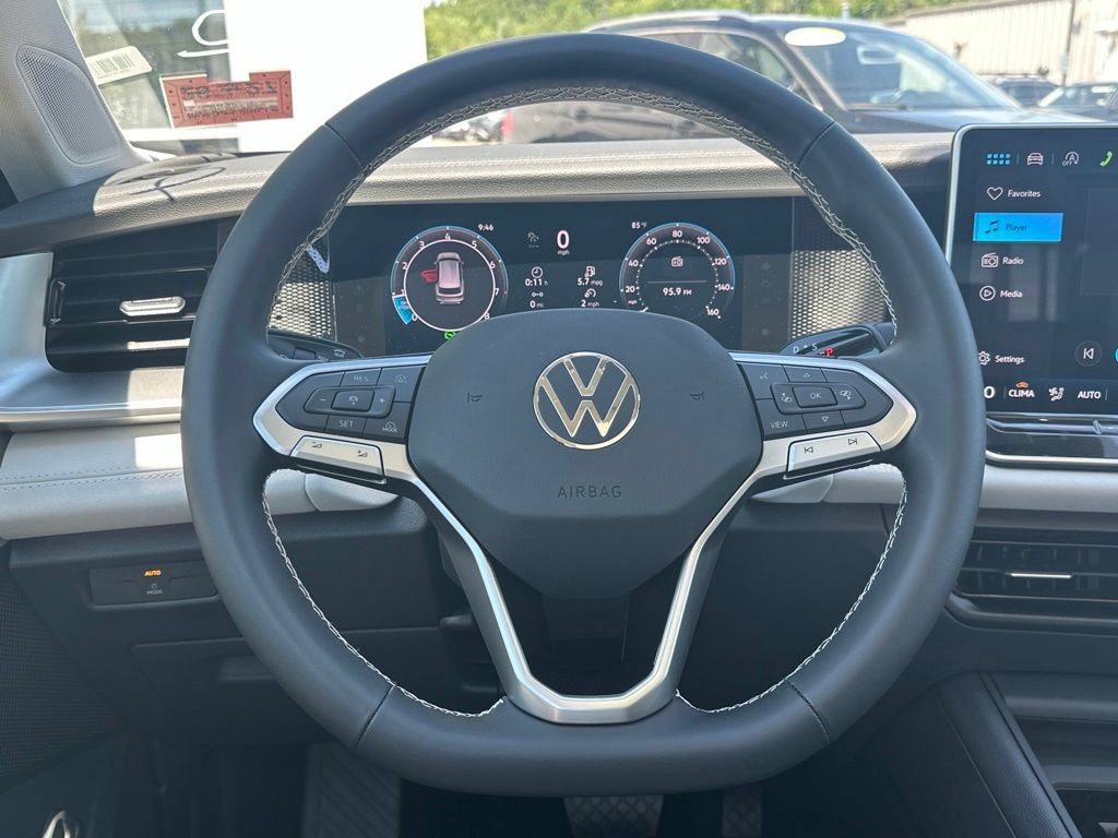 New 2026 Volkswagen Tiguan SE AWD/4WD image 14