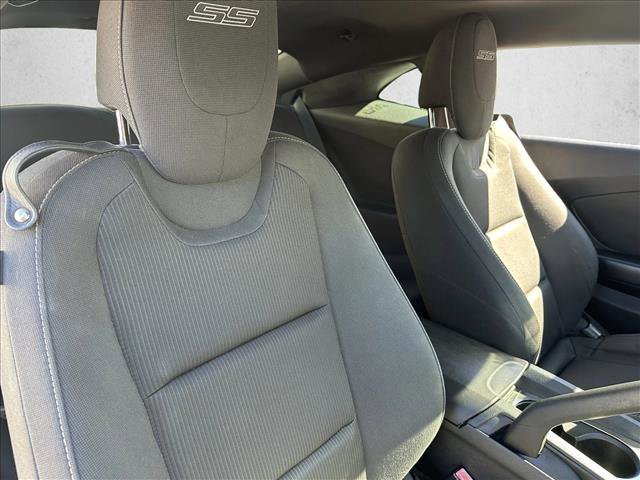 Used 2015 Chevrolet Camaro SS image 27