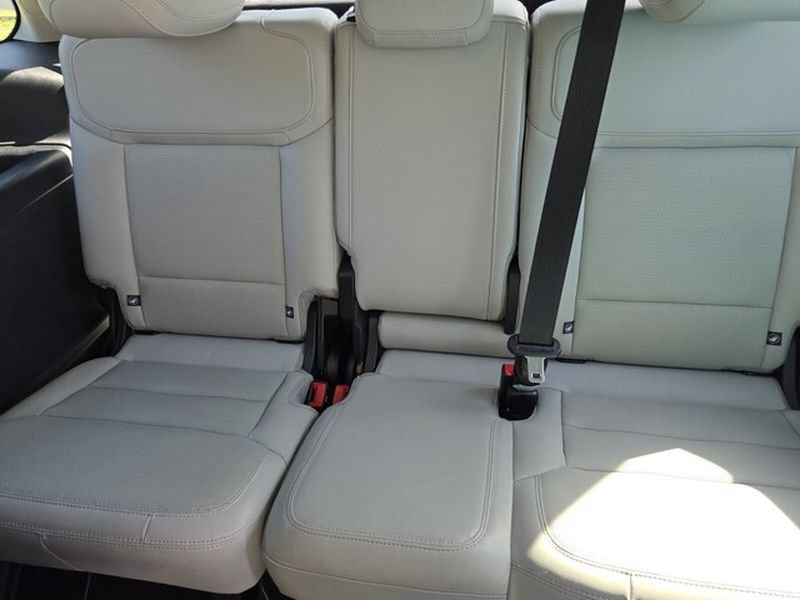 Used 2025 Ford Expedition Platinum AWD/4WD image 9