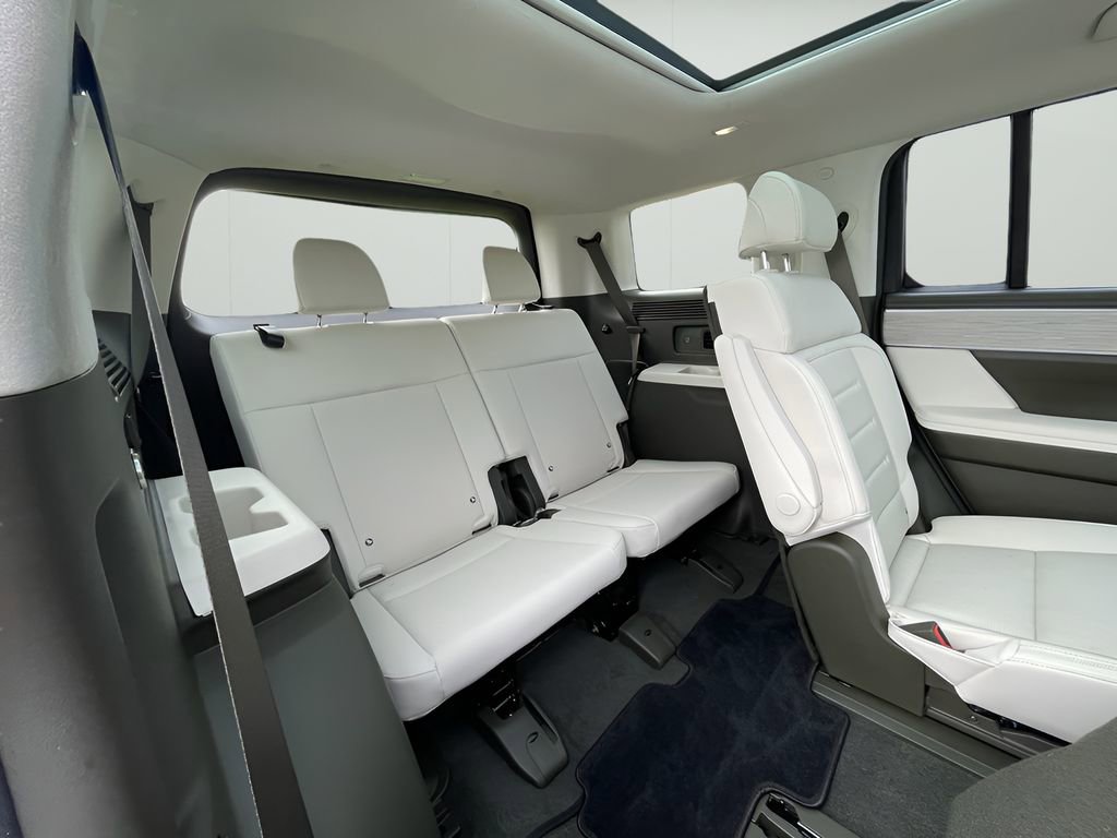 Used 2025 Hyundai Santa Fe Calligraphy image 24