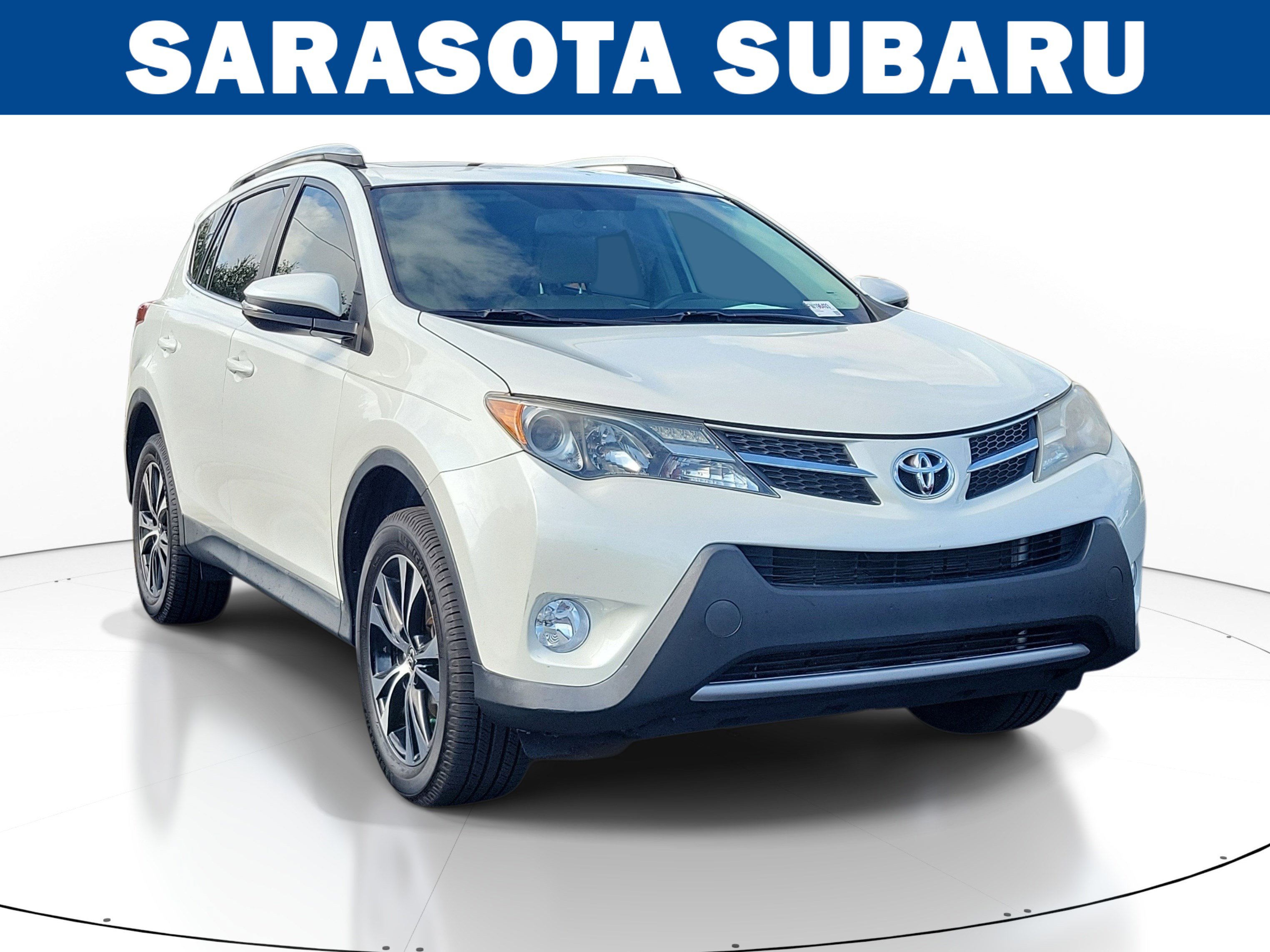 Used 2015 Toyota RAV4 Limited FWD image 1