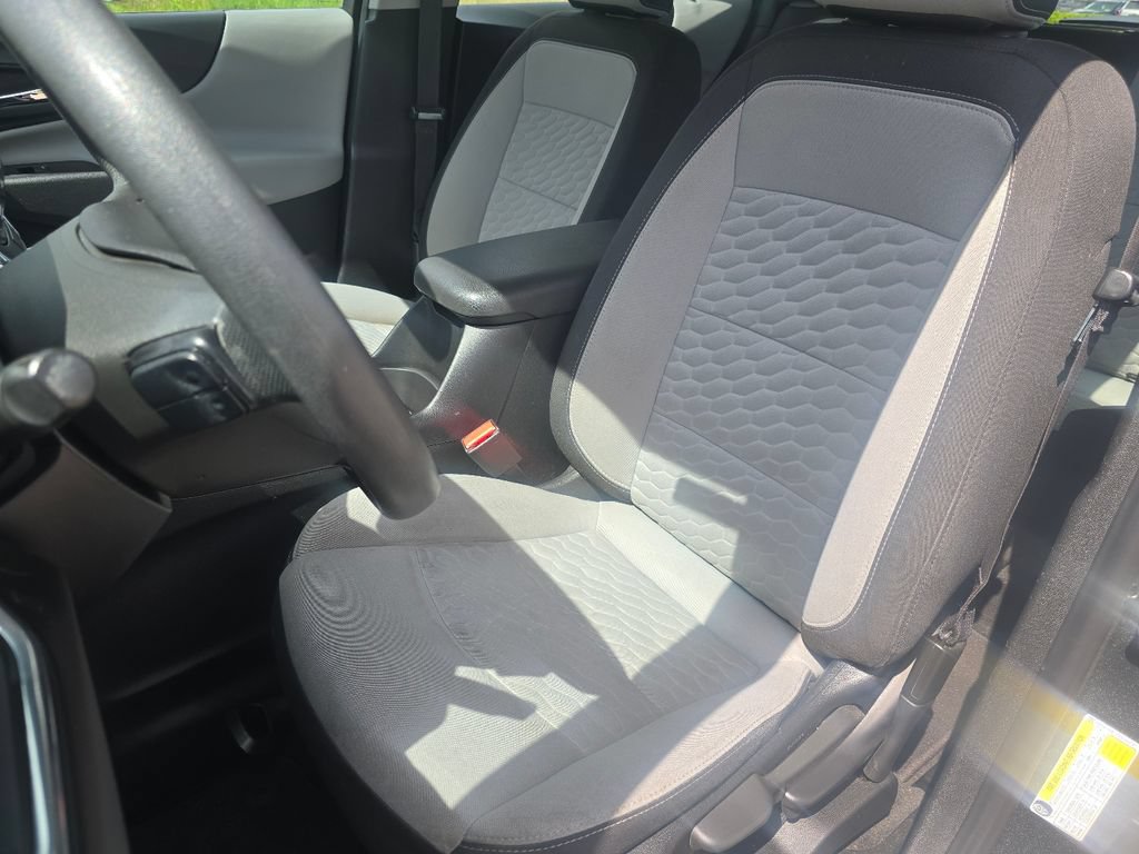 Used 2019 Chevrolet Equinox LS FWD image 21