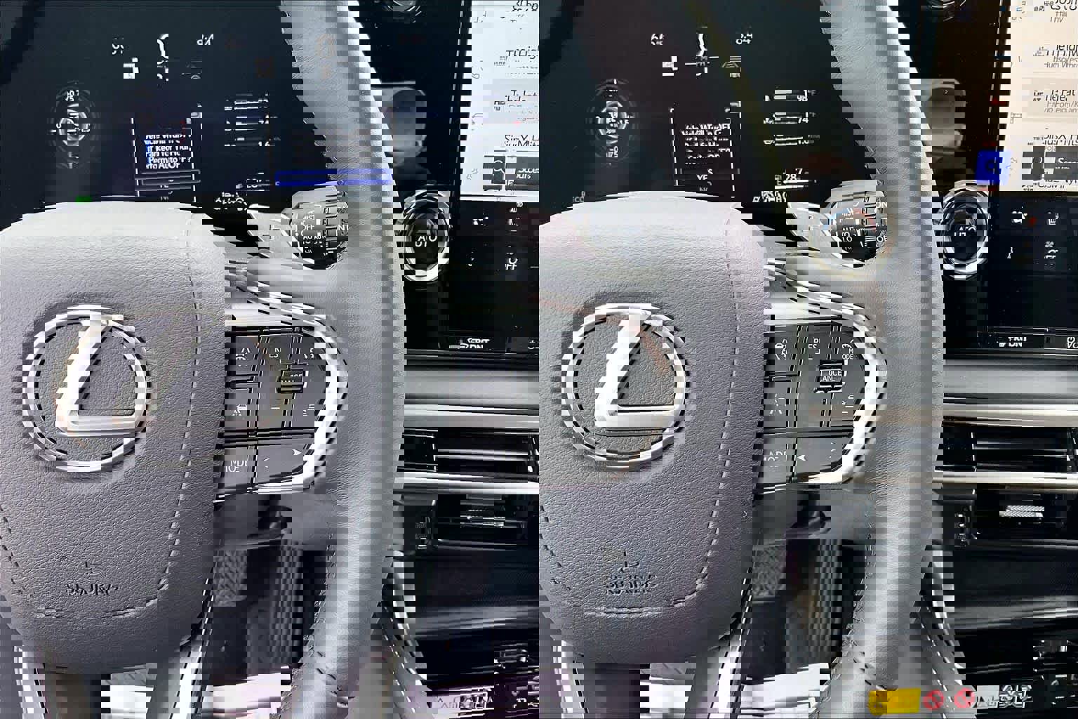 Used 2025 Lexus RX 350 FWD image 24