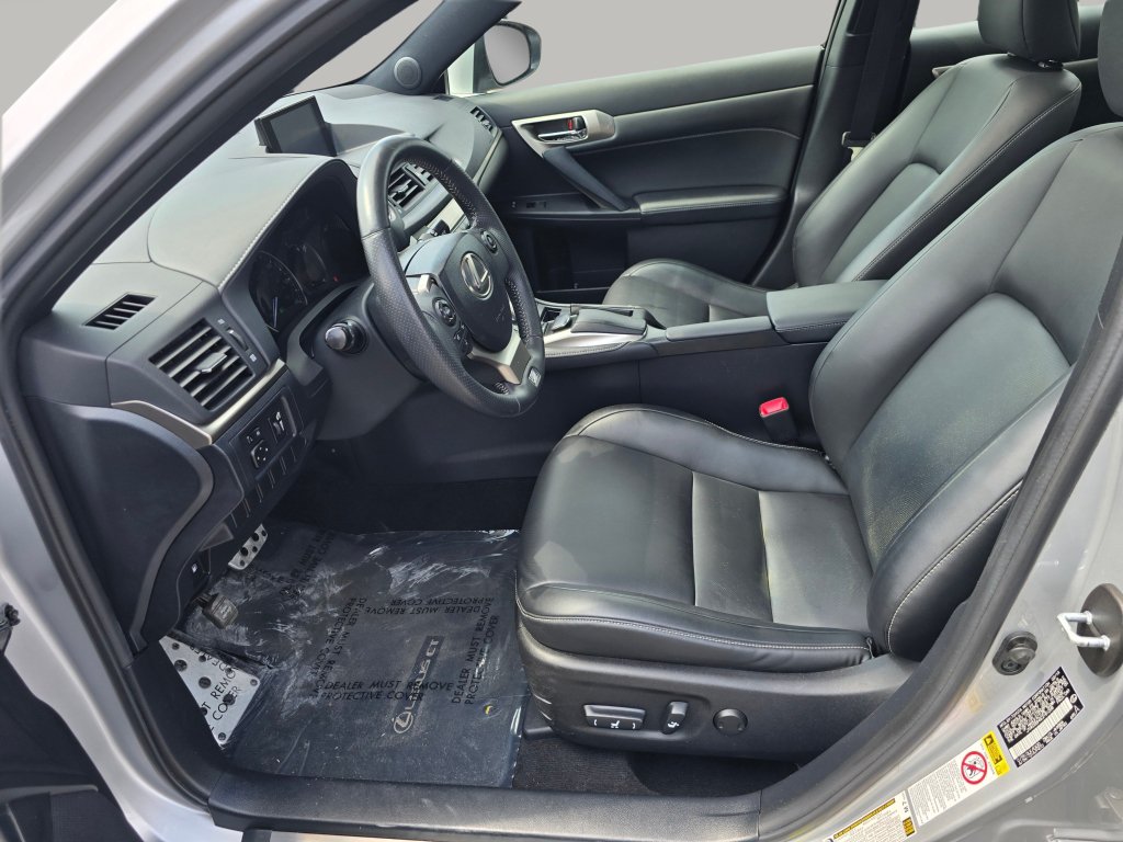 Used 2014 Lexus CT 200h w/ F Sport w/Nuluxe Interior FWD image 47