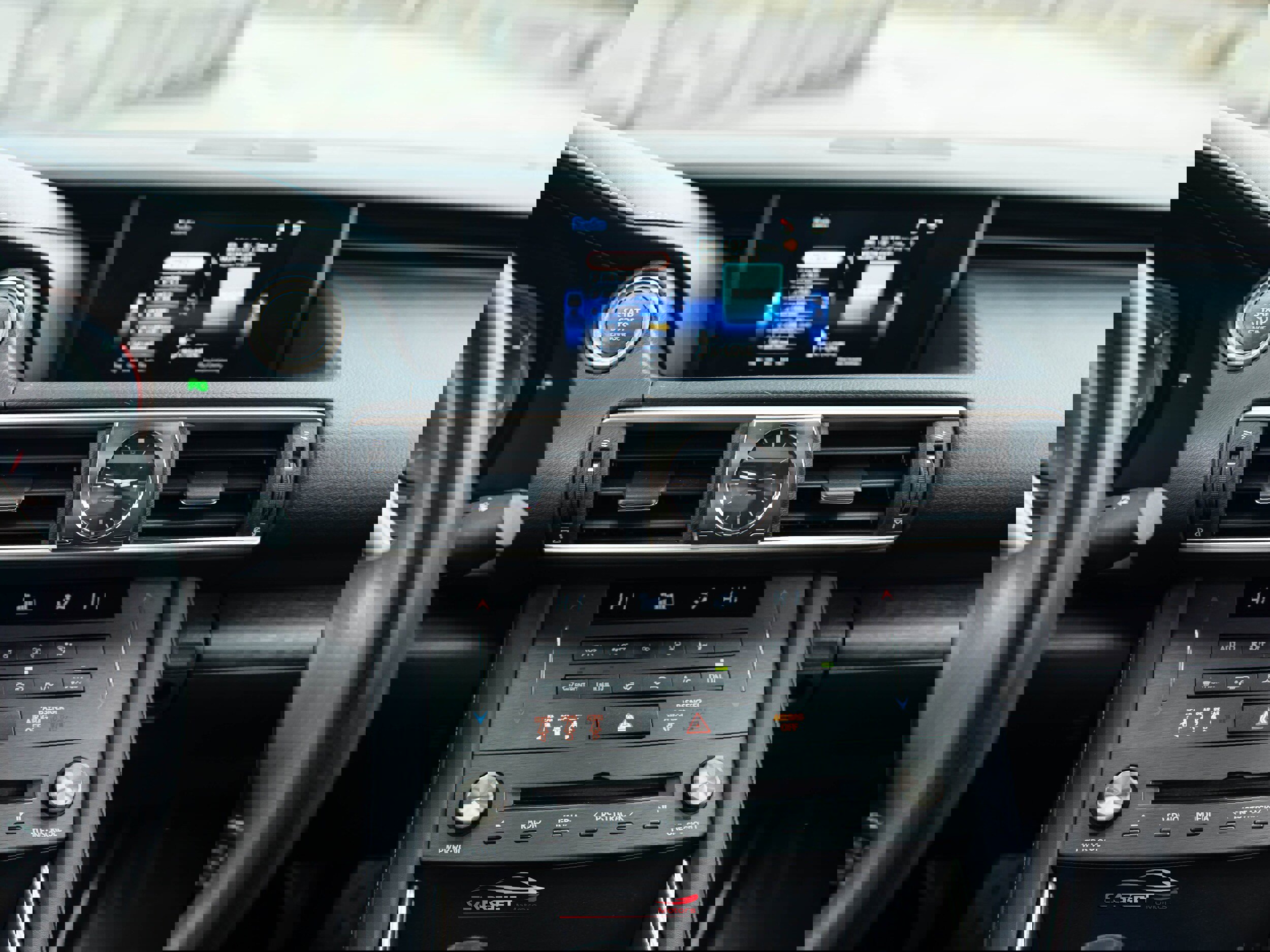 Used 2019 Lexus IS 300 F Sport w/ F Sport Package image 31