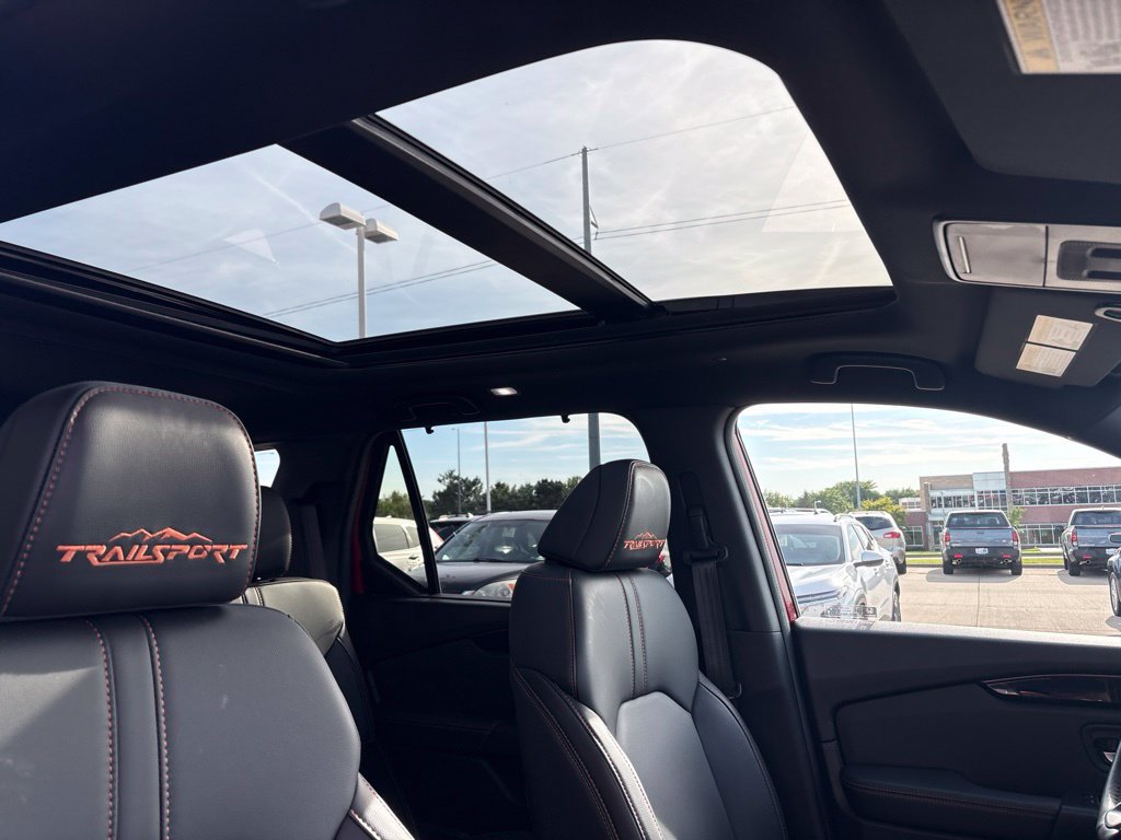Certified 2025 Honda Pilot TrailSport image 31