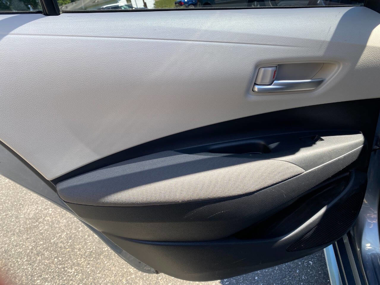 Used 2020 Toyota Corolla L FWD image 22