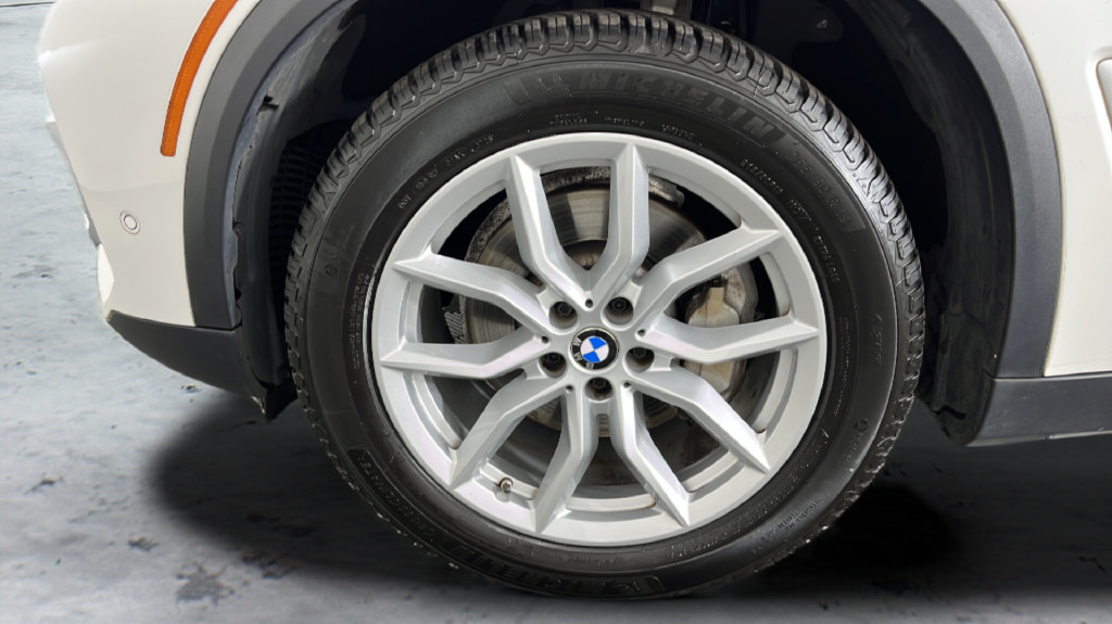 Used 2021 BMW X5 xDrive40i w/ Premium Package AWD/4WD image 48