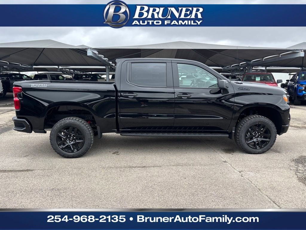 New 2026 Chevrolet Silverado 1500 Custom Trail Boss w/ Dark Appearance Package image 4