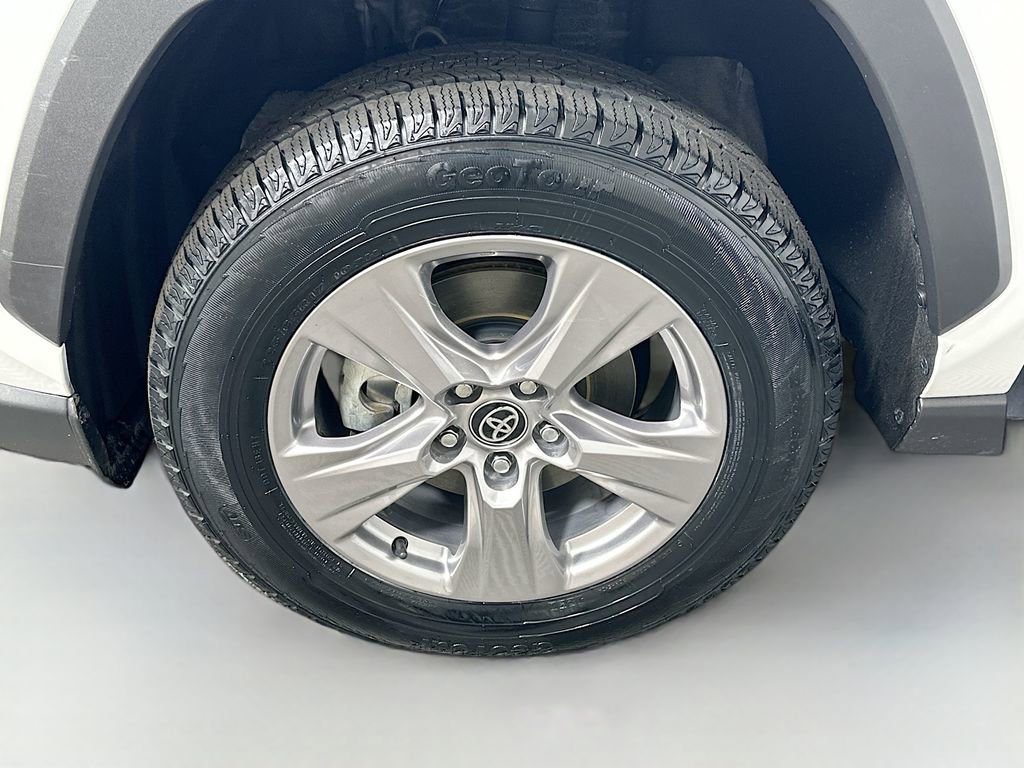 Certified 2024 Toyota RAV4 XLE image 31