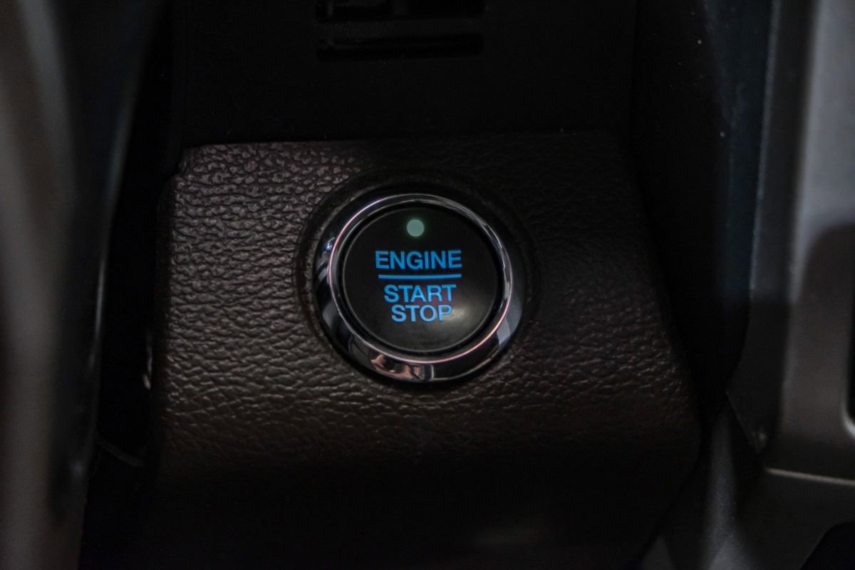 Used 2022 Ford F250 King Ranch w/ King Ranch Ultimate Package AWD/4WD image 21