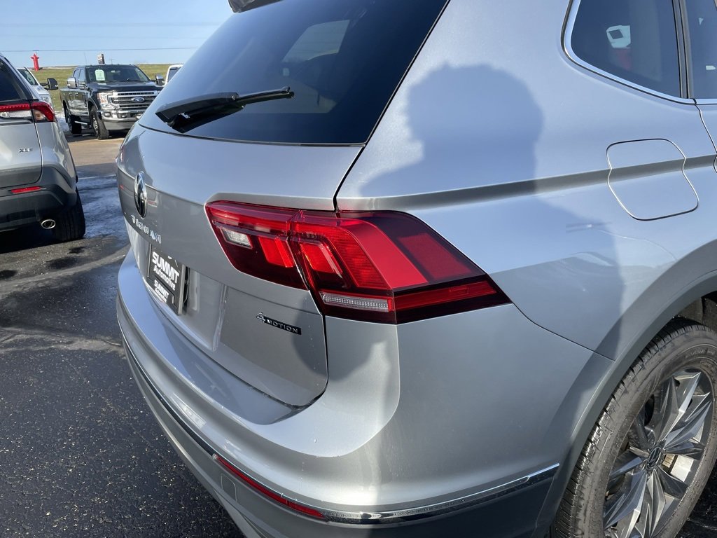 Used 2024 Volkswagen Tiguan SE image 30