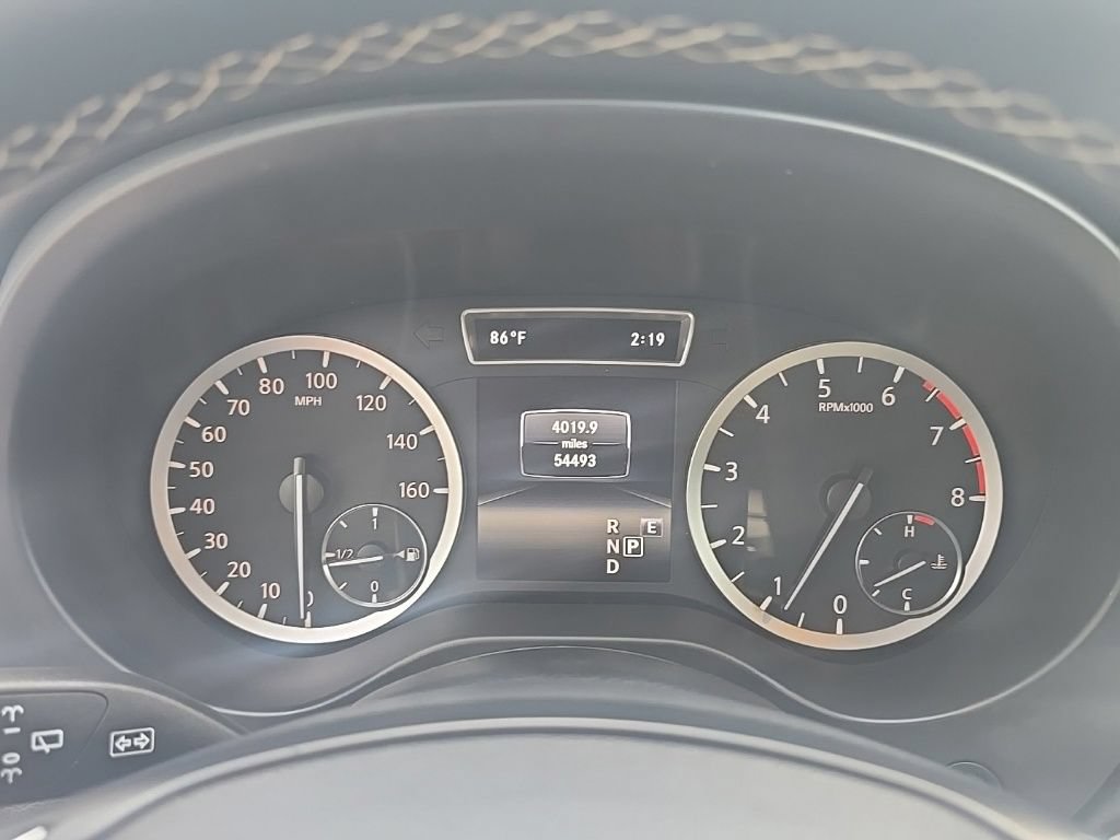 Used 2019 INFINITI QX30 w/ Navigation Package FWD image 18