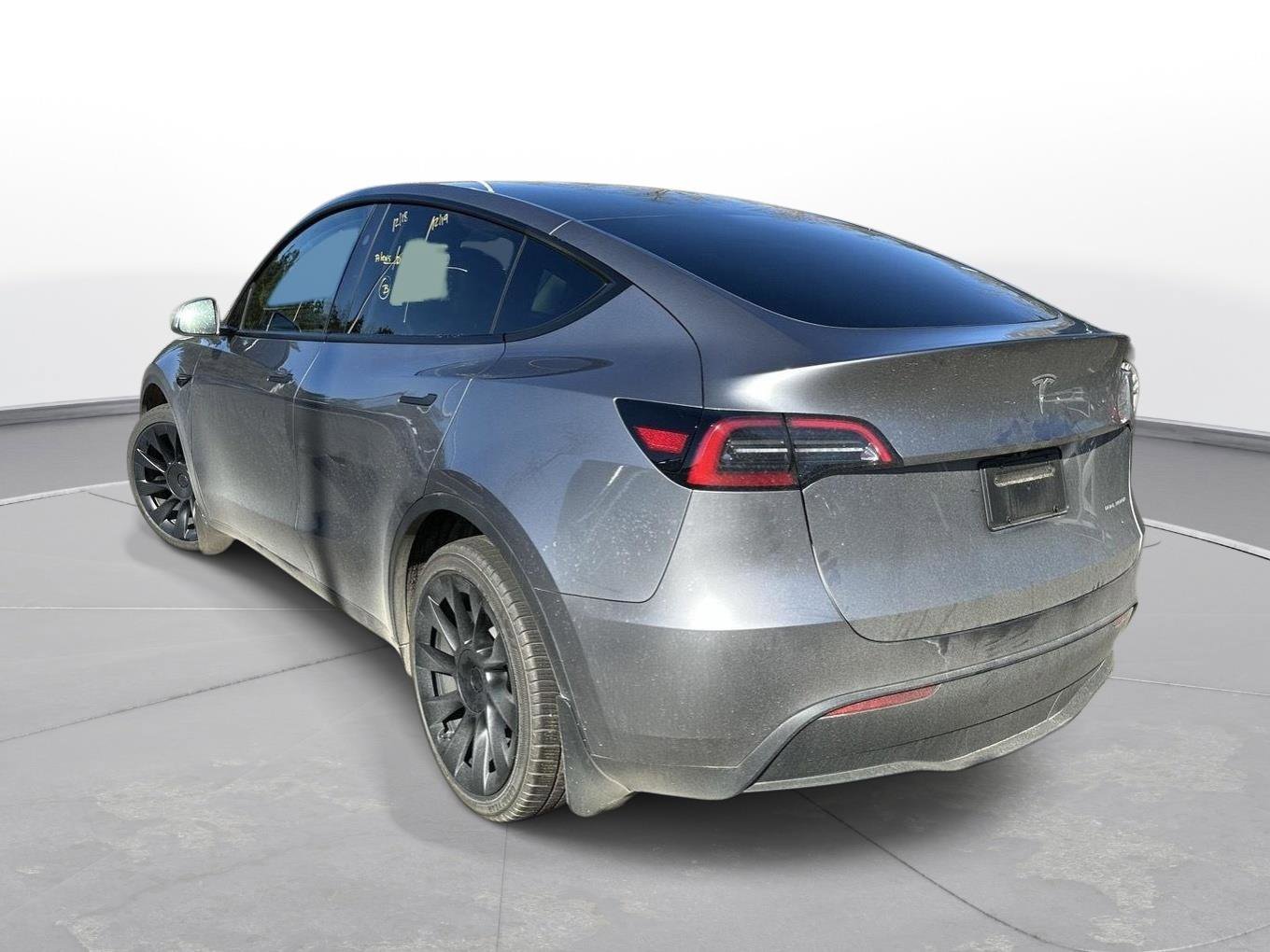 Used 2025 Tesla Model Y Long Range image 8