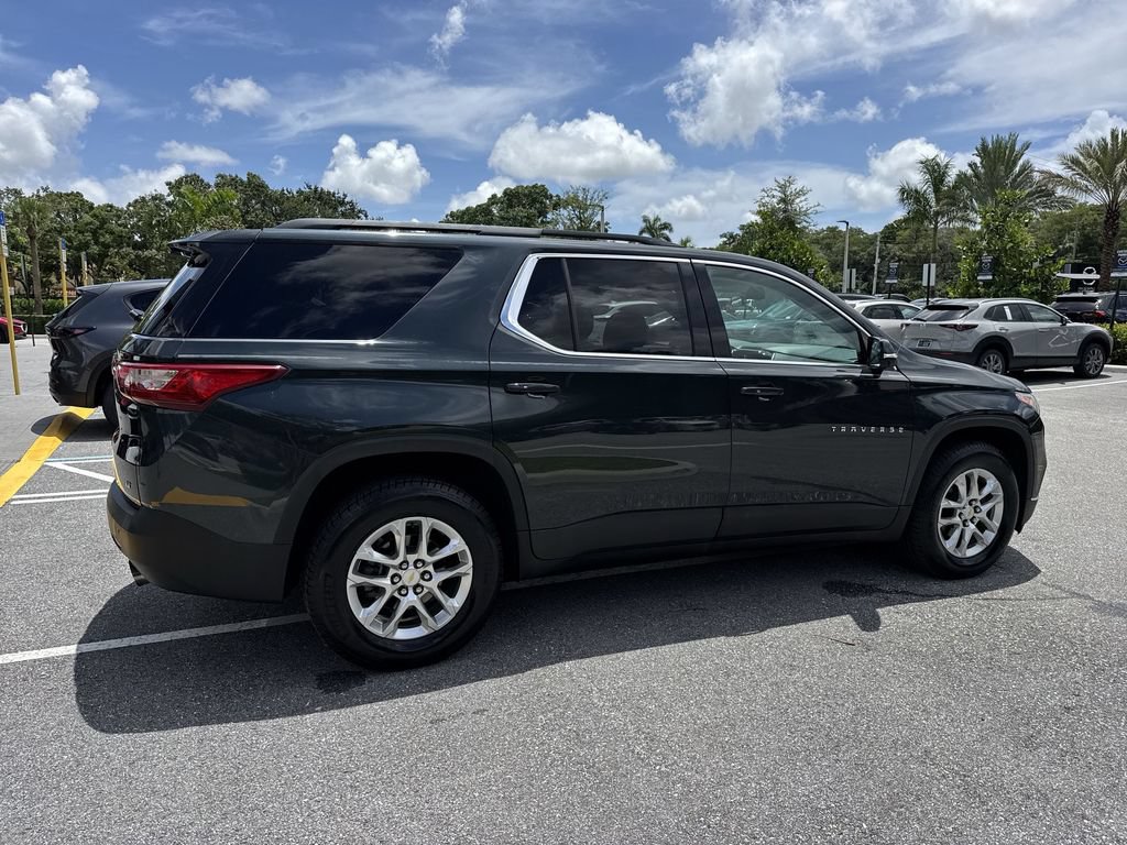 Used 2019 Chevrolet Traverse LT FWD image 4