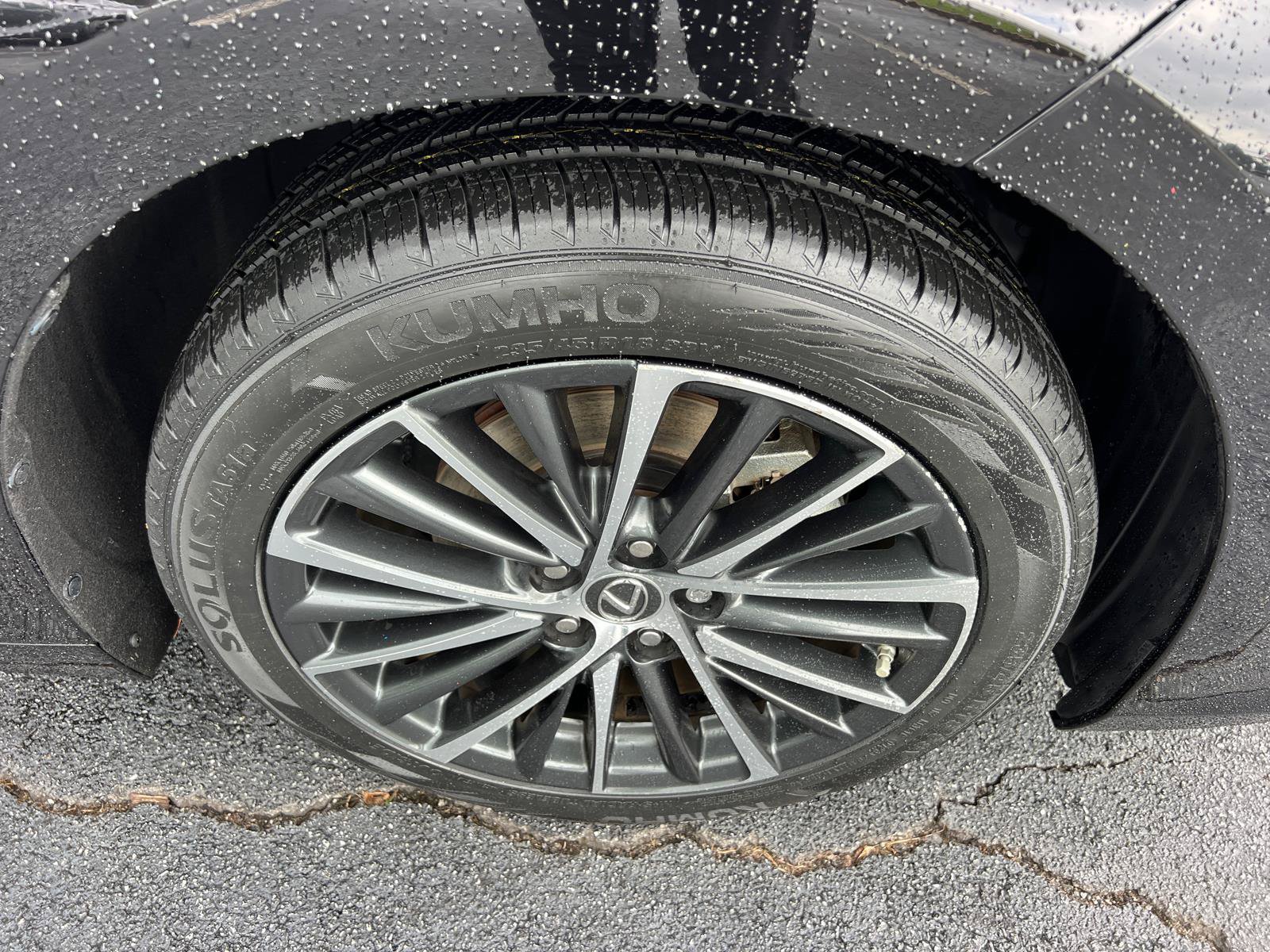 Certified 2024 Lexus ES 350 w/ Premium Package FWD image 12