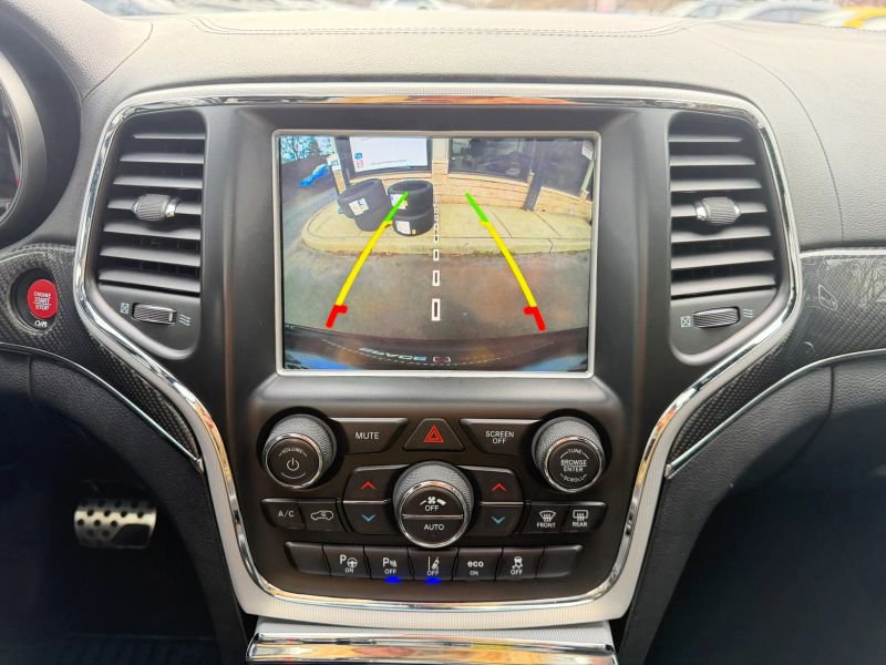 Used 2018 Jeep Grand Cherokee SRT image 23