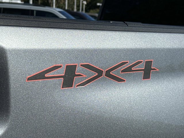 Used 2024 Chevrolet Silverado 2500 Custom w/ Custom Value Package AWD/4WD image 12