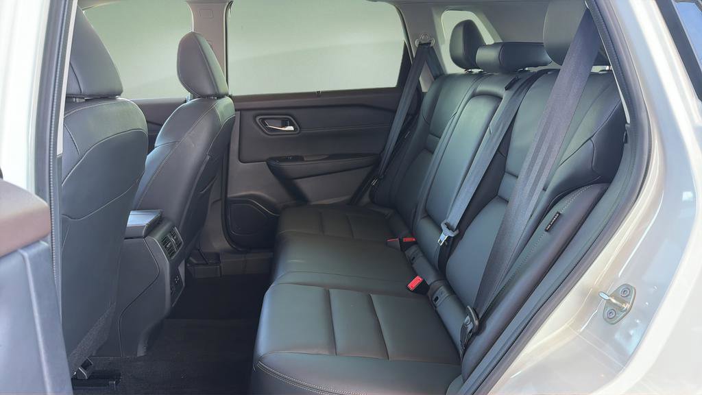 Certified 2023 Nissan Rogue SL w/ SL Premium Package AWD/4WD image 16