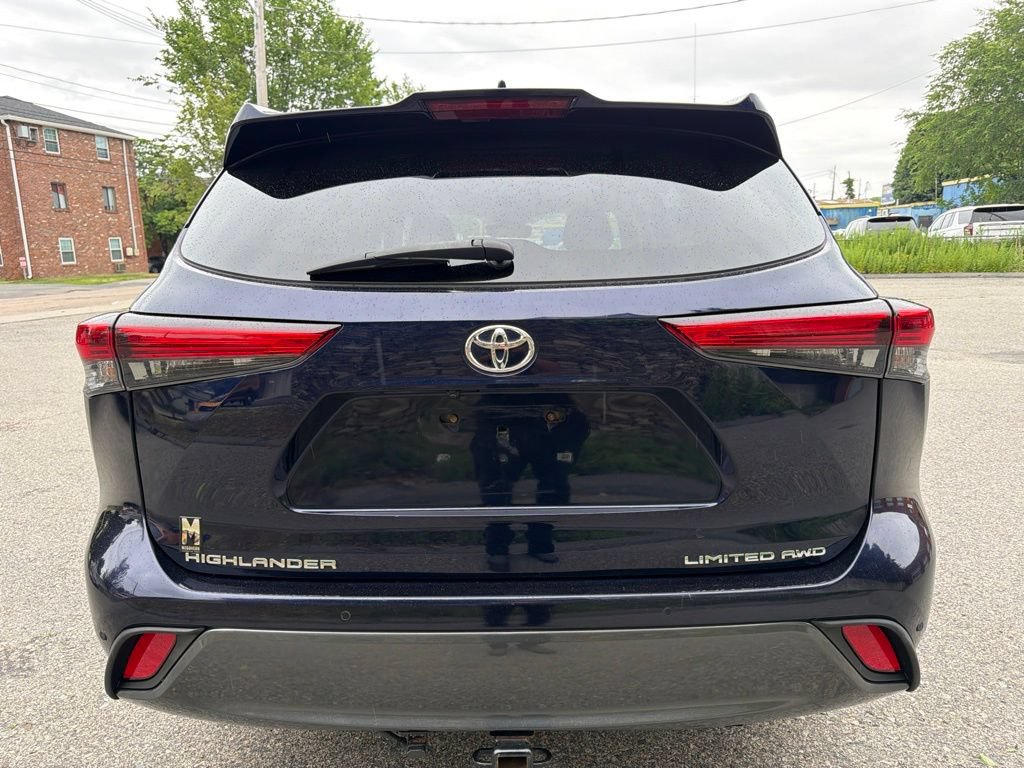 Used 2020 Toyota Highlander Limited AWD/4WD image 6