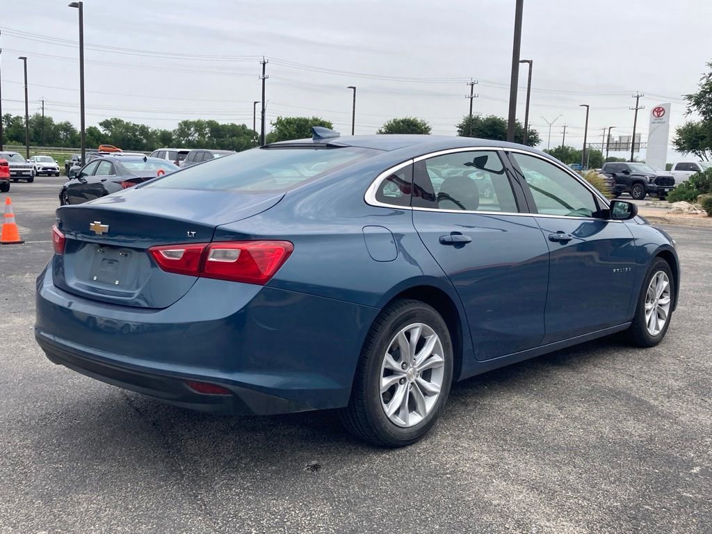 Used 2025 Chevrolet Malibu LT FWD image 5