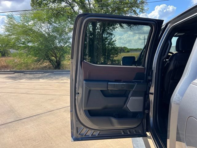 Used 2023 Ford F150 Lariat AWD/4WD image 17