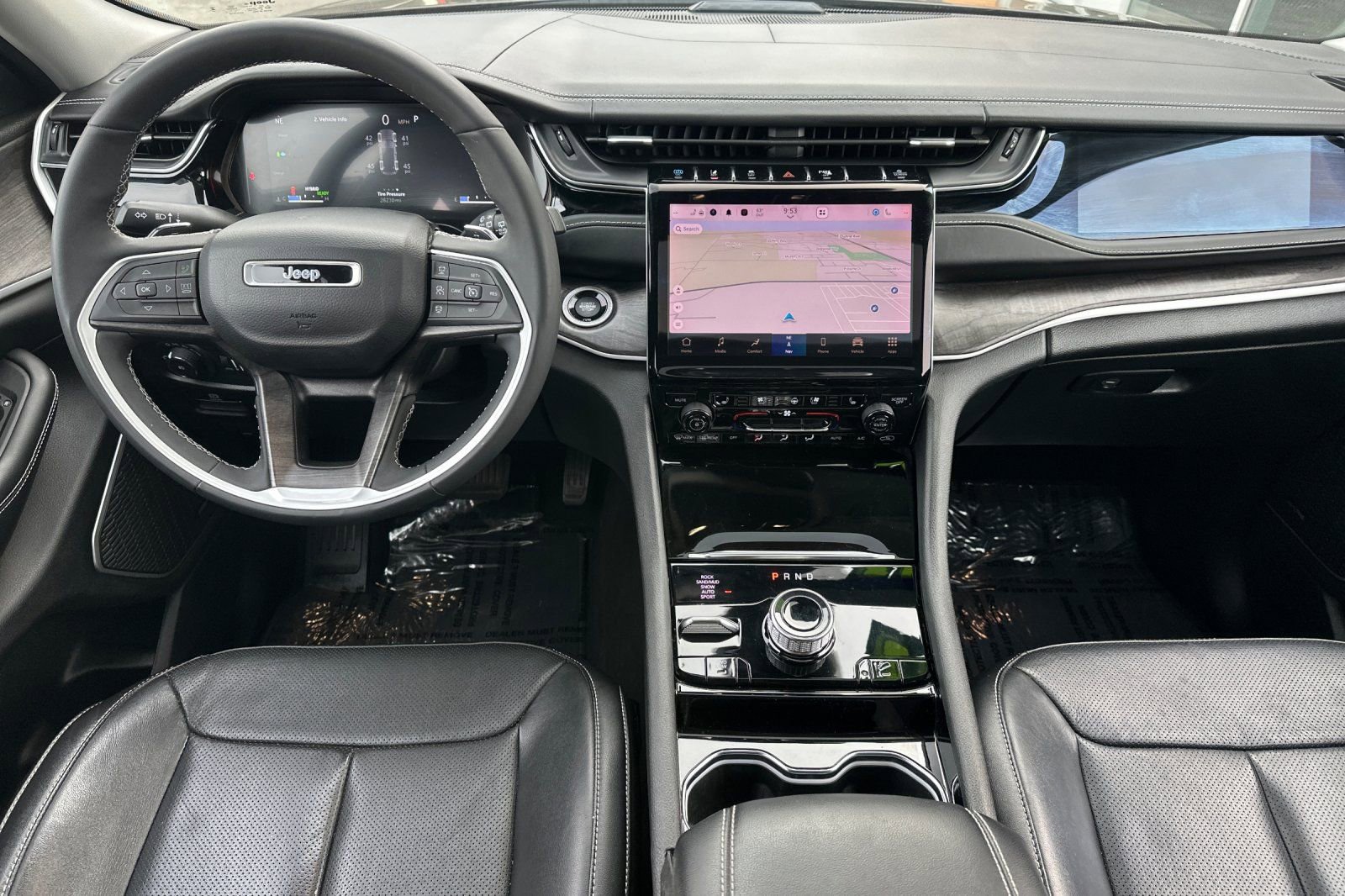 Used 2022 Jeep Grand Cherokee Limited 4xe w/ Luxury Tech Group II image 16
