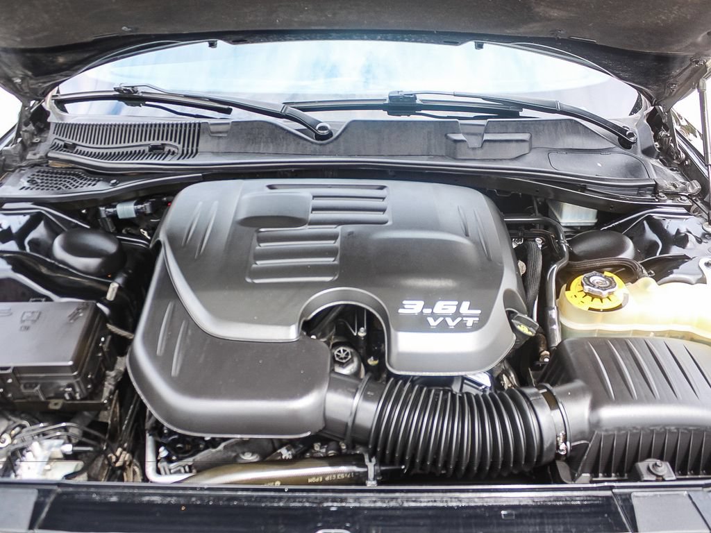 Used 2019 Dodge Challenger SXT RWD image 25