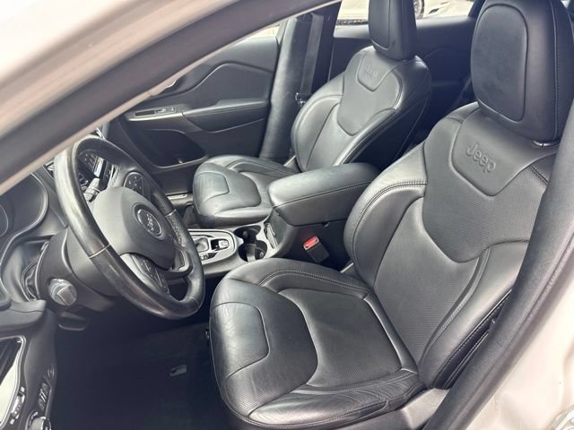 Used 2020 Jeep Cherokee Limited AWD/4WD image 10
