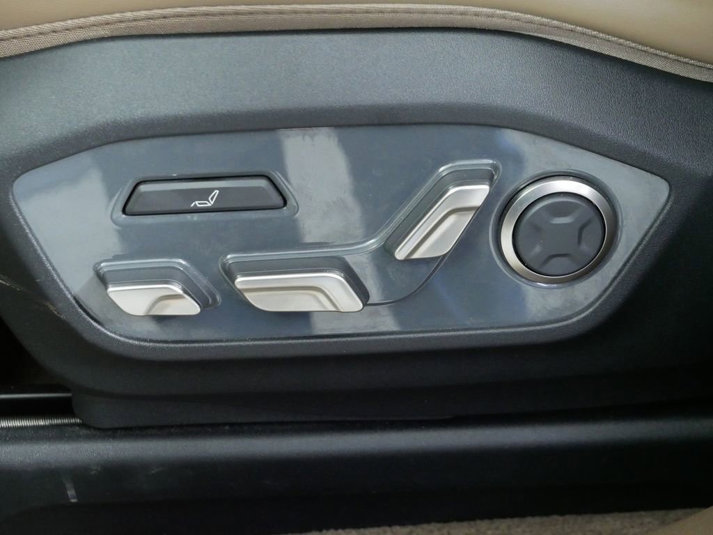 Certified 2024 Kia EV9 Land image 22