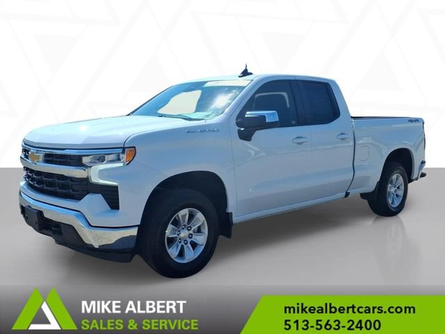 Used 2023 Chevrolet Silverado 1500 LT w/ Protection Package AWD/4WD image 3