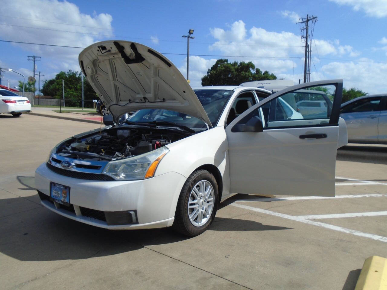 Used 2009 Ford Focus SE FWD image 26