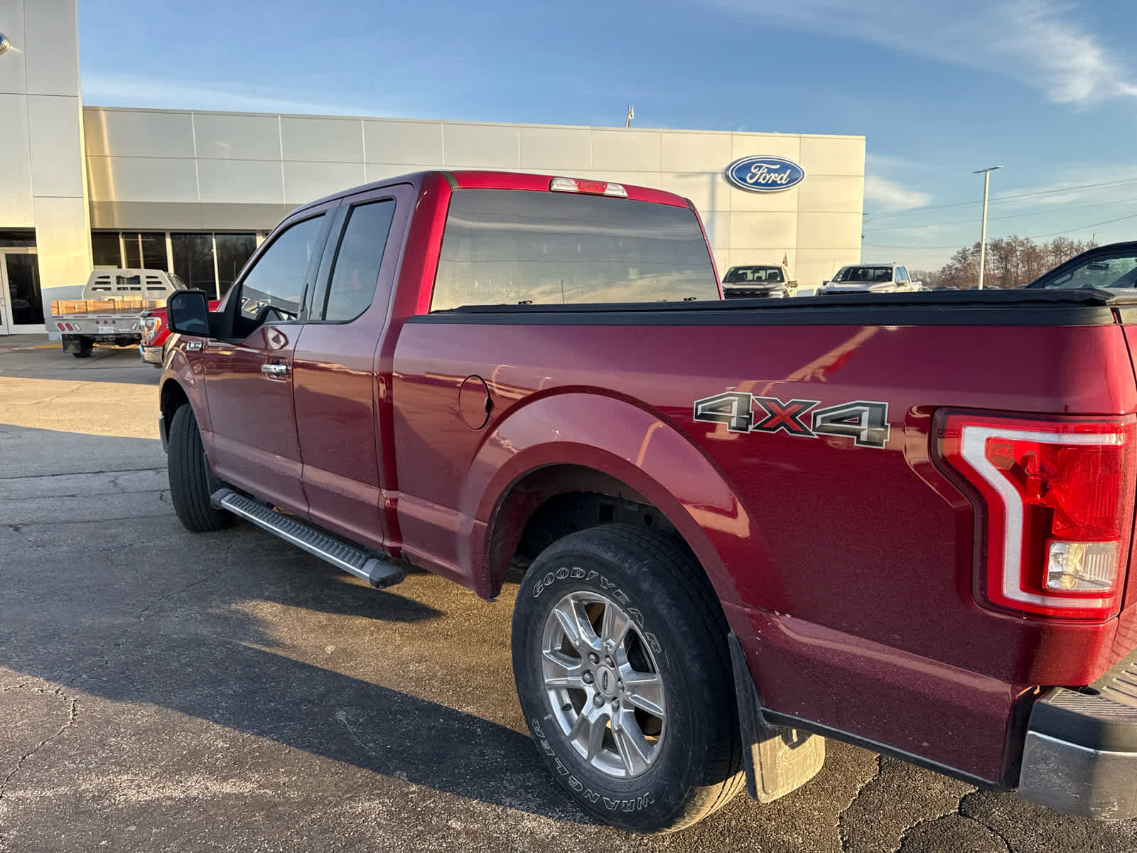 Used 2017 Ford F150 XLT w/ Equipment Group 301A Mid image 7