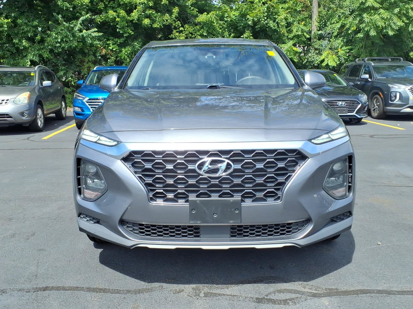 Used 2019 Hyundai Santa Fe SE AWD/4WD image 2