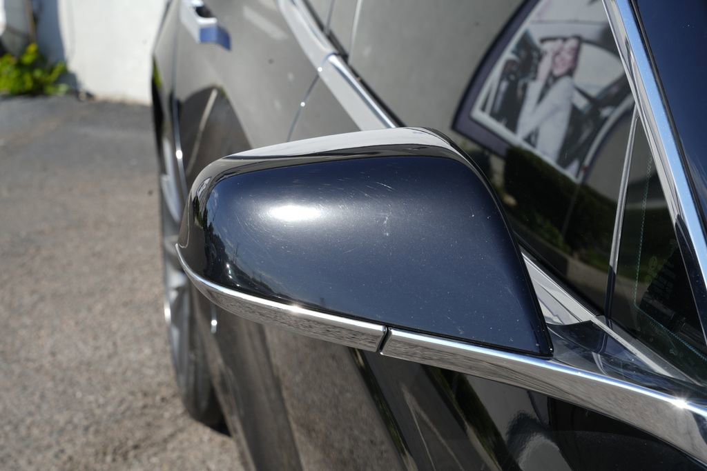 Used 2017 Tesla Model S 75 RWD image 11
