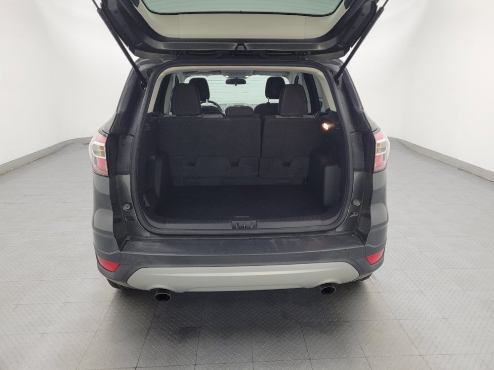 Used 2018 Ford Escape SE w/ SE Sync 3 Package AWD/4WD image 29