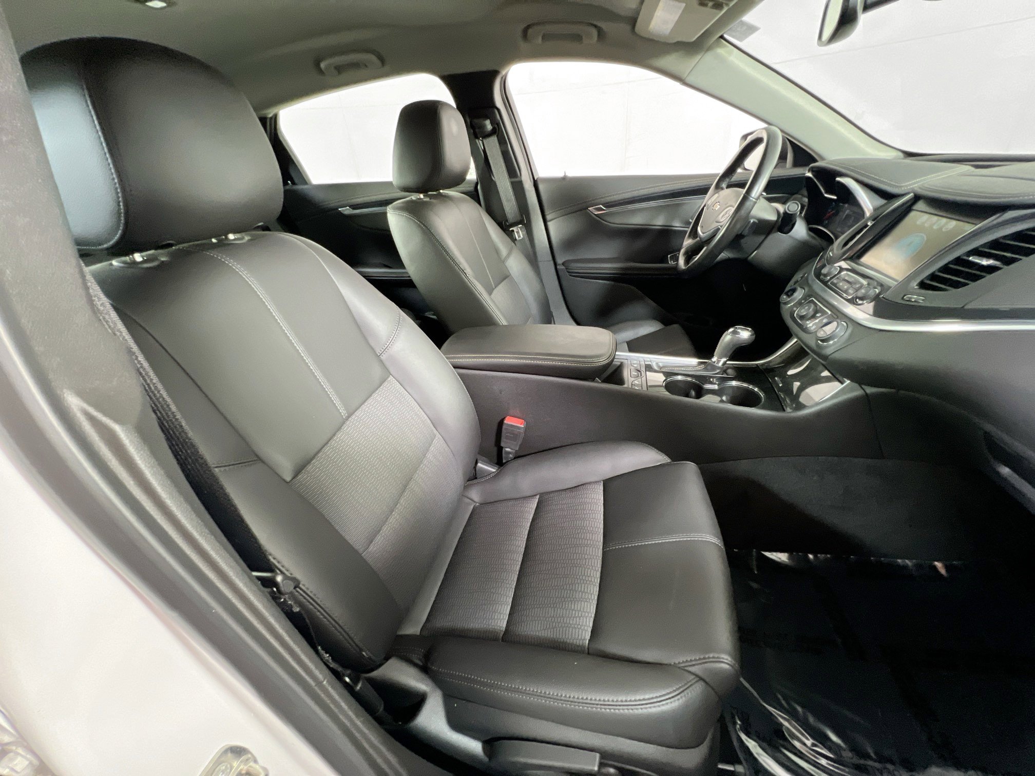 Used 2019 Chevrolet Impala LT w/ LT Convenience Package FWD image 26