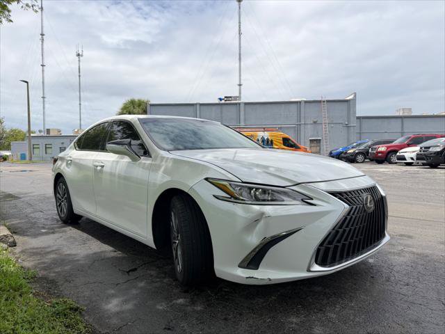 Used 2023 Lexus ES 350 w/ Accessory Package (Z2) FWD image 8