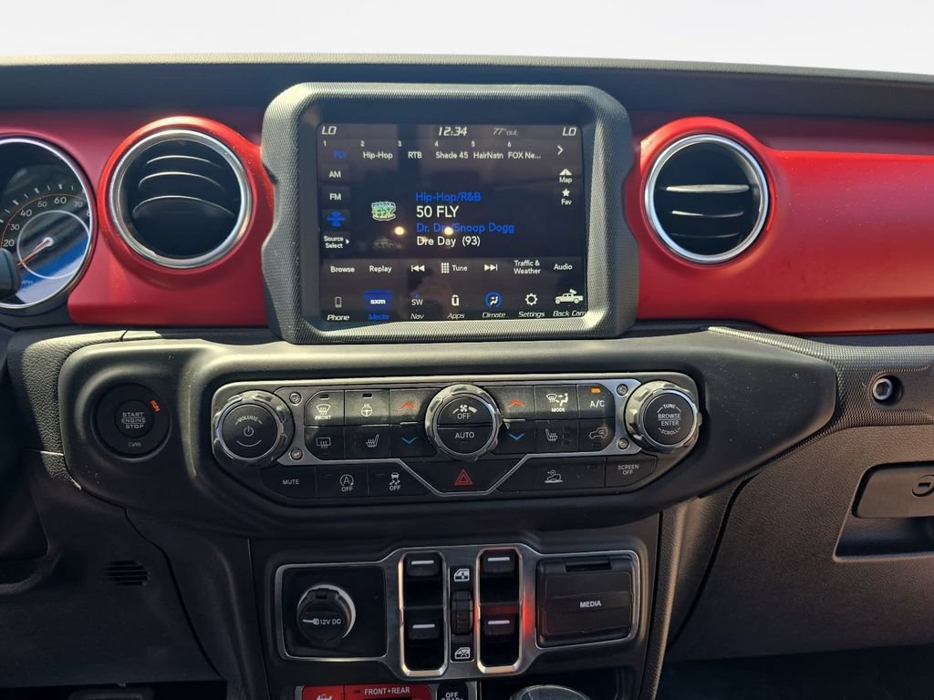 Used 2023 Jeep Gladiator Rubicon w/ LED Lighting Group AWD/4WD image 19
