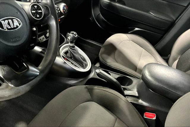Used 2018 Kia Soul FWD image 16
