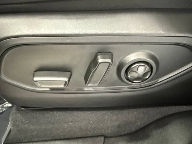 Used 2025 Jeep Grand Cherokee Limited AWD/4WD image 20