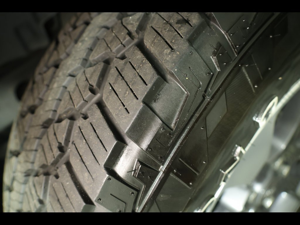 Used 2018 Jeep Wrangler Unlimited Sahara image 18