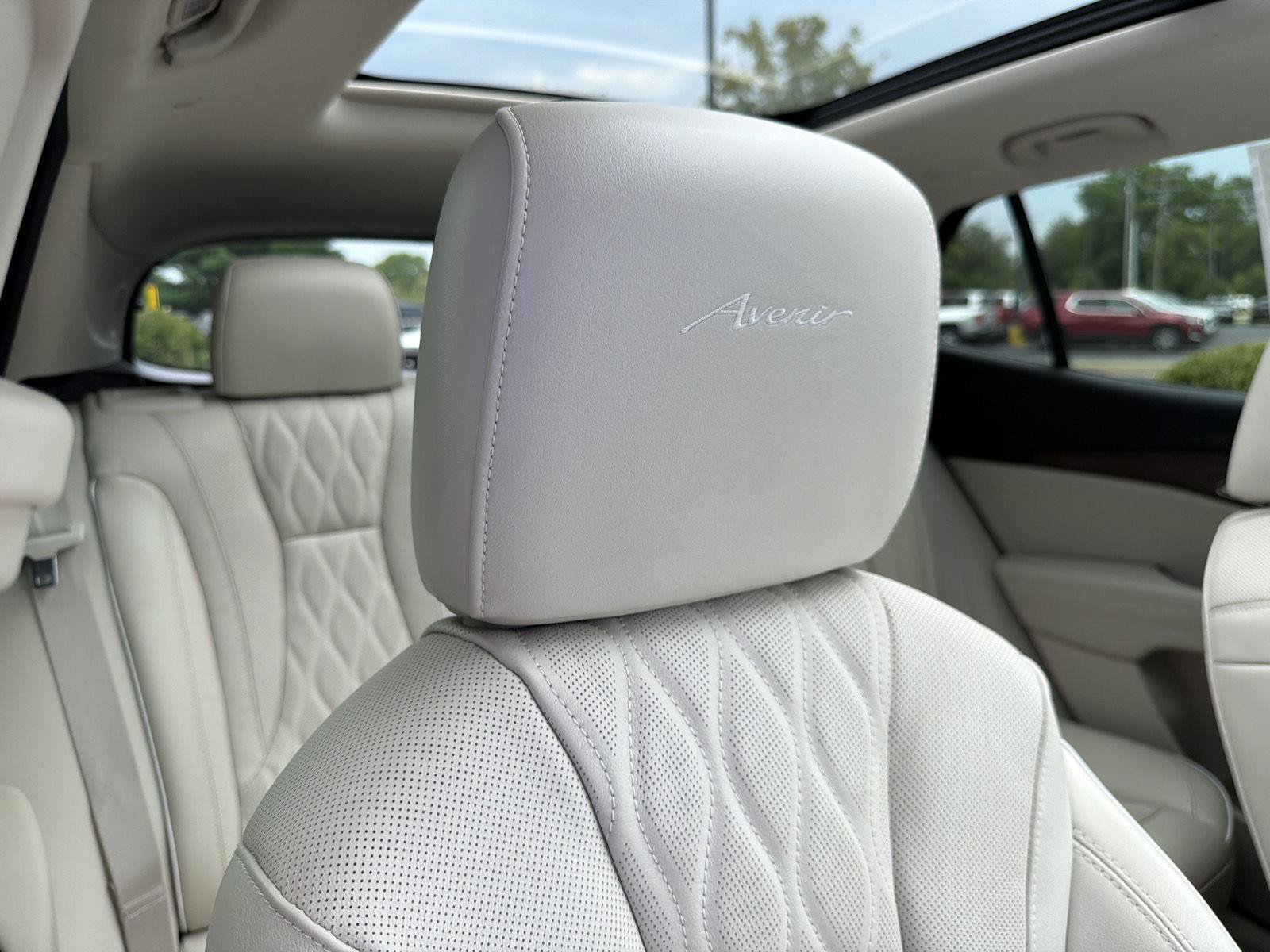Used 2021 Buick Envision Avenir AWD/4WD image 39