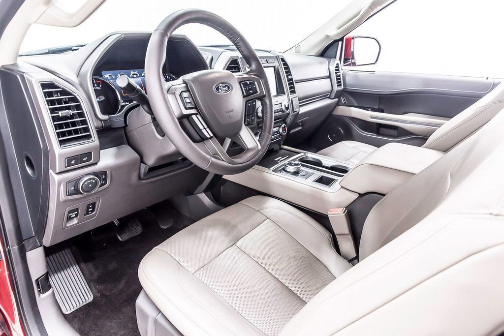 Used 2018 Ford Expedition XLT w/ Equipment Group 202A image 25