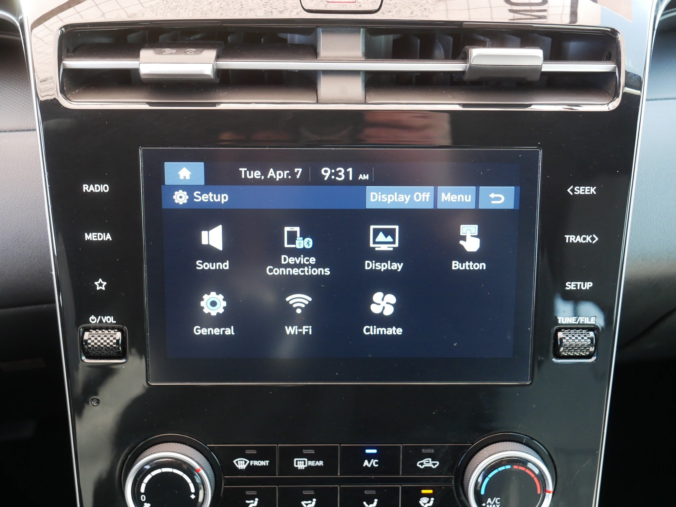 Used 2023 Hyundai Santa Cruz SE AWD/4WD image 30