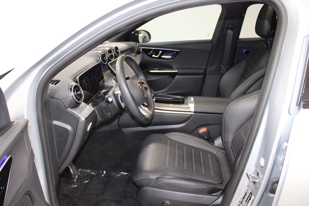 Used 2024 Mercedes-Benz GLC 300 4MATIC image 21