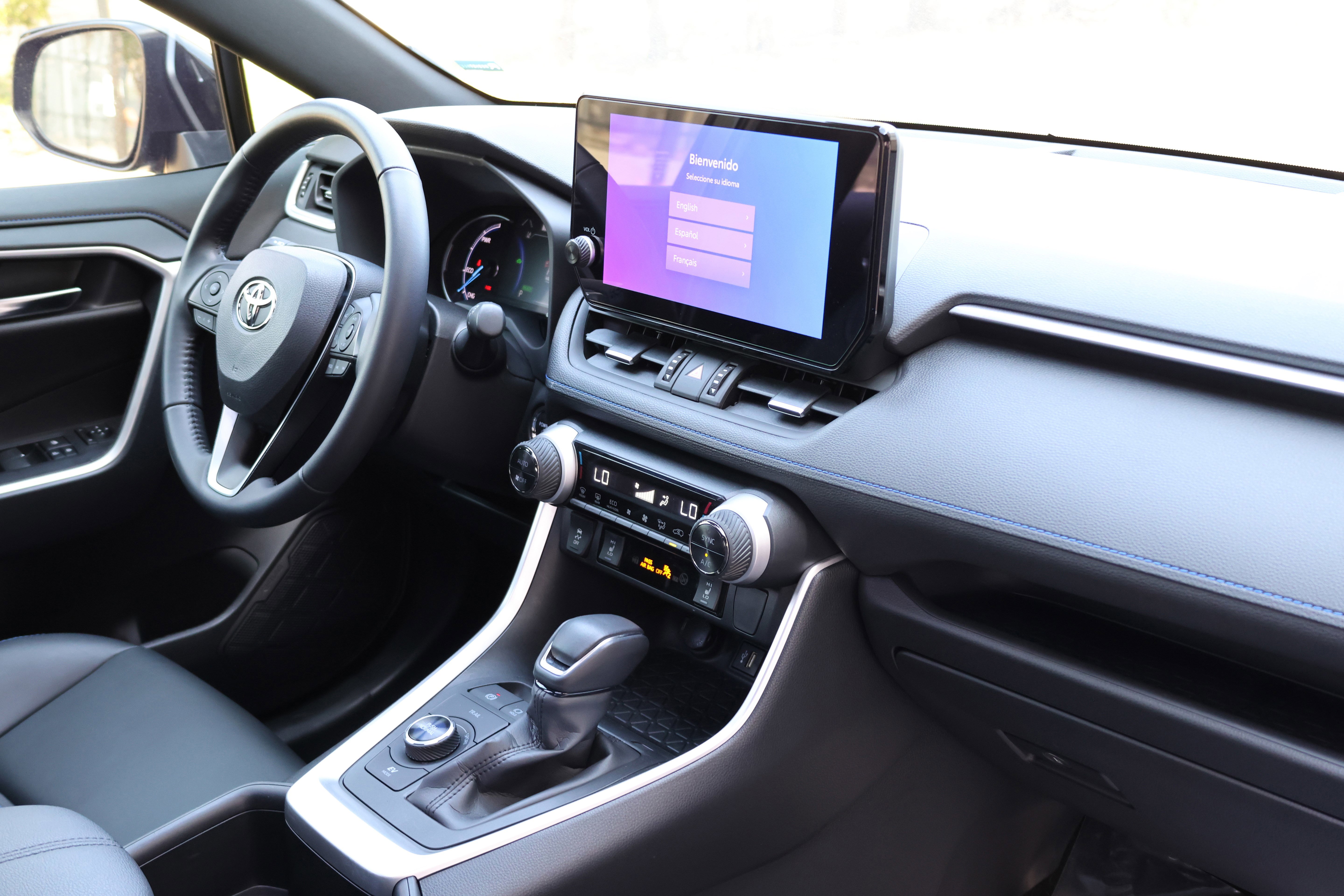Certified 2025 Toyota RAV4 XSE AWD/4WD image 21