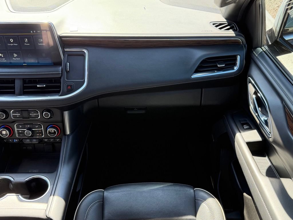 Used 2023 Chevrolet Suburban Premier RWD image 12