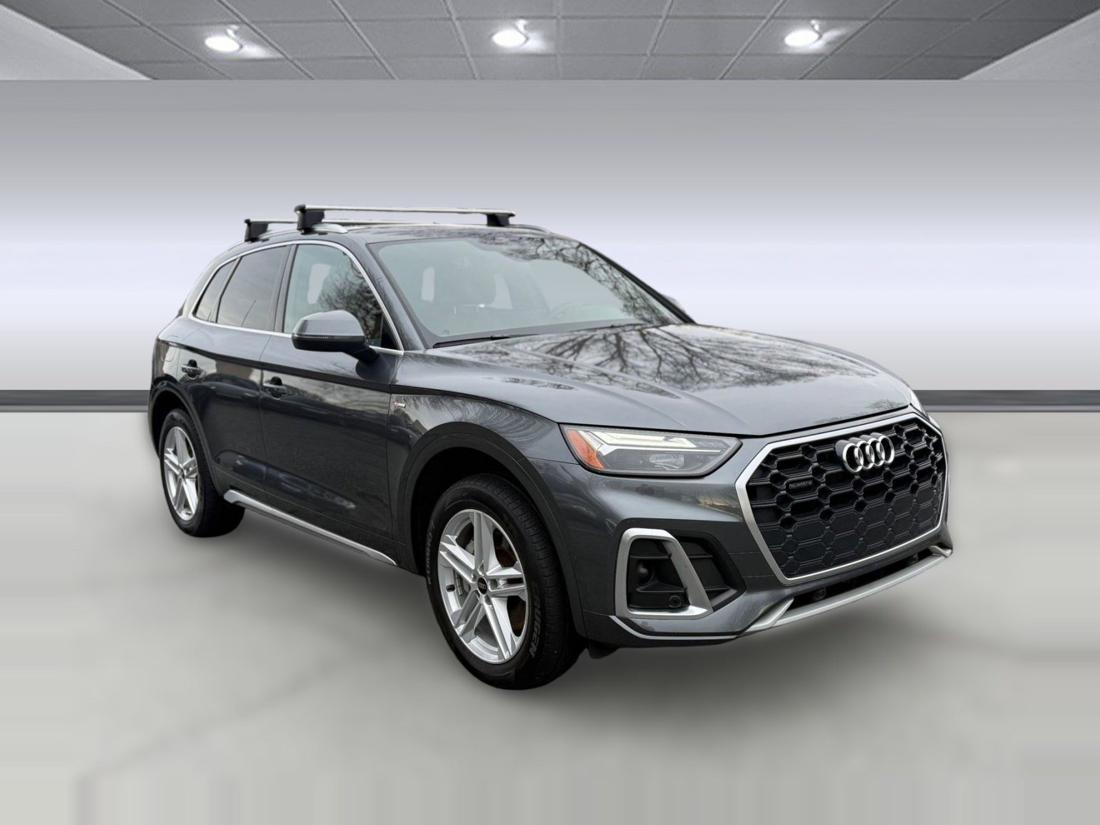 Used 2023 Audi Q5 e Premium w/ Convenience Package image 7