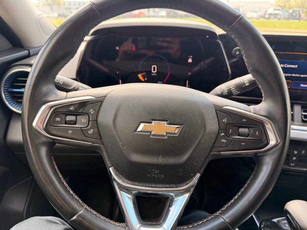 Used 2024 Chevrolet Trax LT w/ Driver Confidence Package FWD image 22